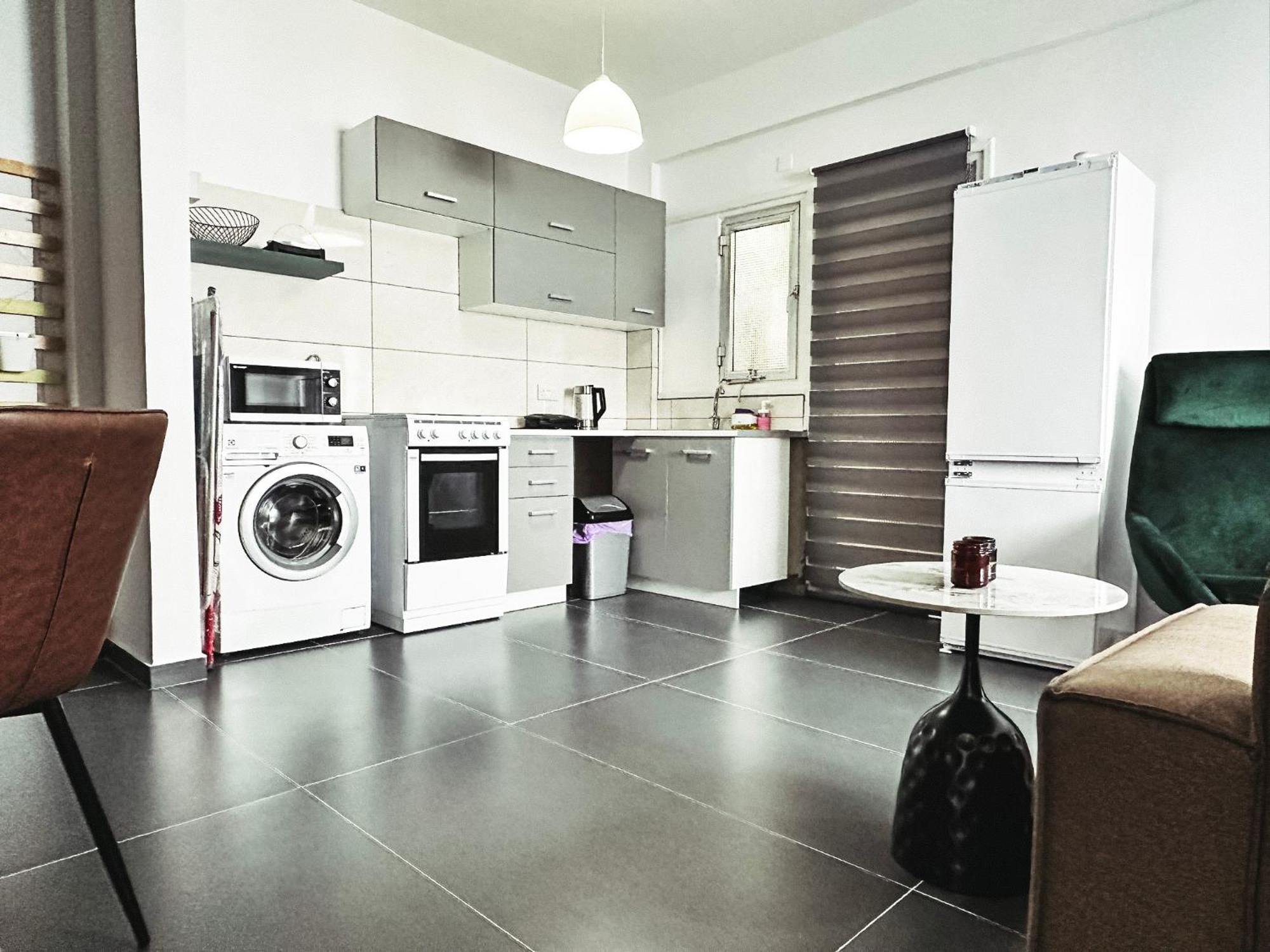 Home Away One Bedroom Apartment In นิโคเซีย ภายนอก รูปภาพ